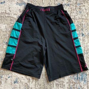 Nike Basketball Shorts…Like New!